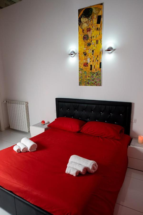Roma Castel Nepi Home Near Colosseo Εξωτερικό φωτογραφία